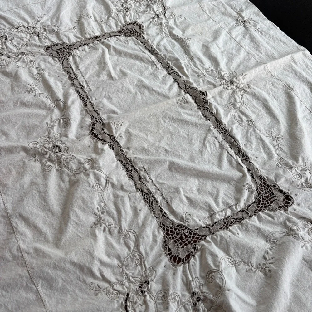 Vintage Cream Embroidered Linen Tablecloth + Table Runner Cutwork Lace  59x48
